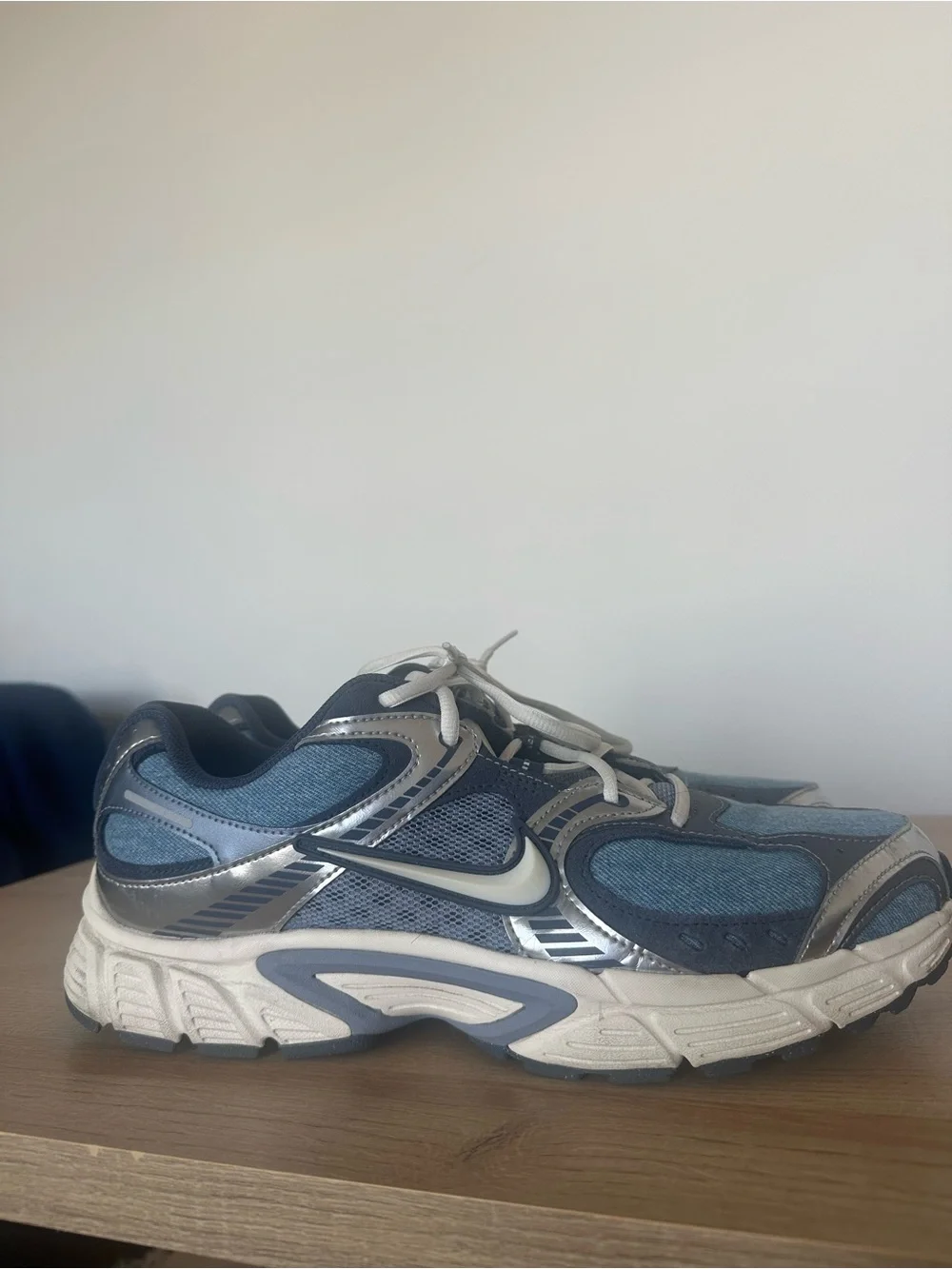 Nike V5 RNR Denim Sneaker